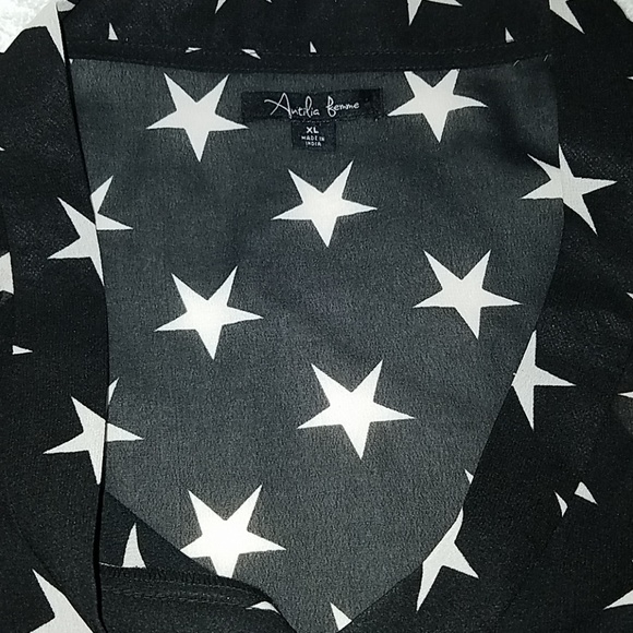 Top - Picture 2 of 2